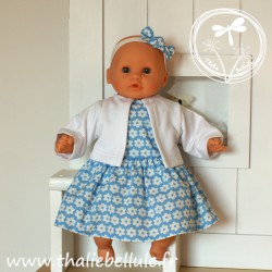 Robe bleu et blanc et gilet blanc pour poupon 30 cm