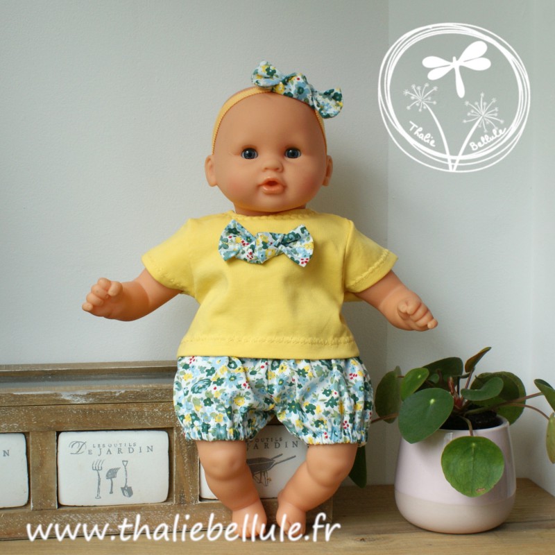 Ensemble bloomer fleurs vert et jaune et t-shirt jaune pour poupon 30 cm