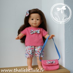Ensemble short à fleurs et t-shirt corail, avec son sac et son noeud pour les cheveux coordonnés pour poupée ma corolle 36 cm
