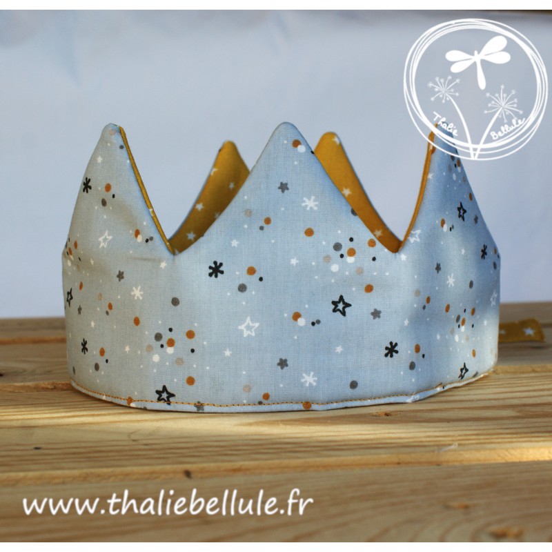 Couronne en tissu à motifs étoiles, bleu et moutarde