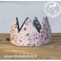 Couronne en tissu rose à motifs fêtes