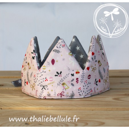 Couronne en tissu rose à motifs fêtes